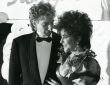 Elizabeth Taylor, Barry Manilow 1988, LA.jpg